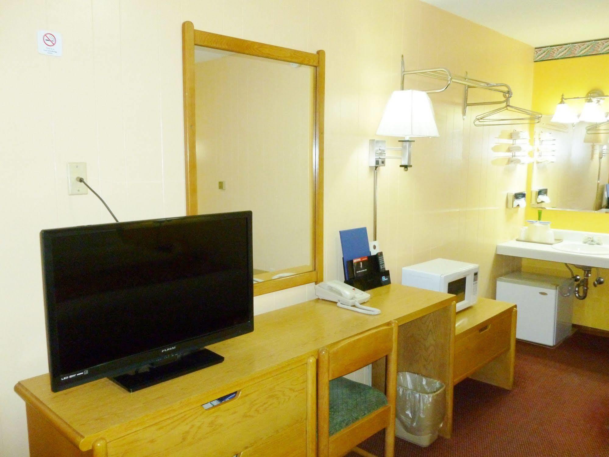 Royal Rest Motel Chariton Exterior foto